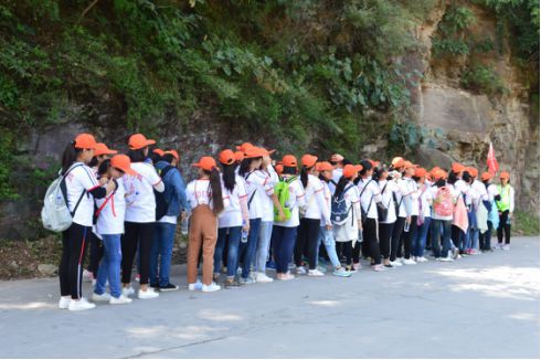 第五期研学旅行纪实 | 新乡市第三十中学以研学旅行为开端，给新学期一个最好的开始